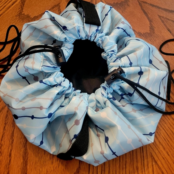 Tupperware Drawstring Pouch - Picture 2 of 5